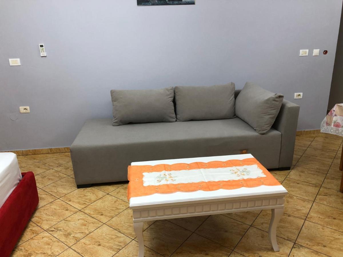 Studios&Apartment Niko Luka Εξαμίλιο Εξωτερικό φωτογραφία