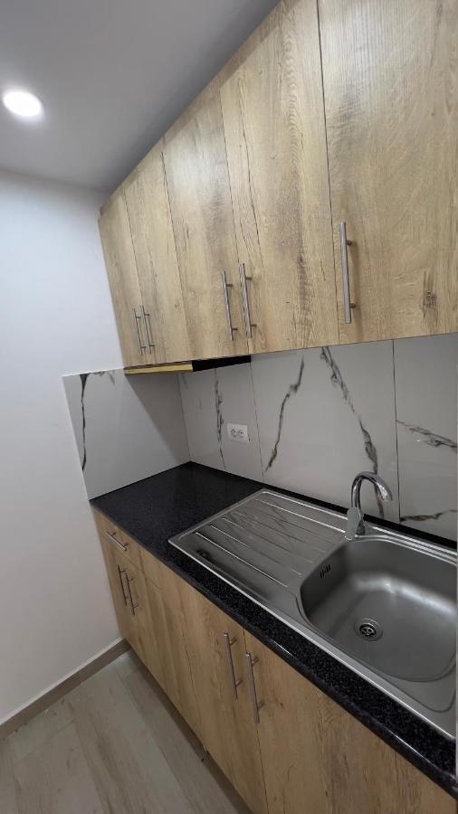 Studios&Apartment Niko Luka Εξαμίλιο Εξωτερικό φωτογραφία