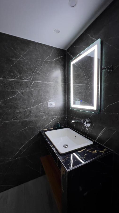 Studios&Apartment Niko Luka Εξαμίλιο Εξωτερικό φωτογραφία